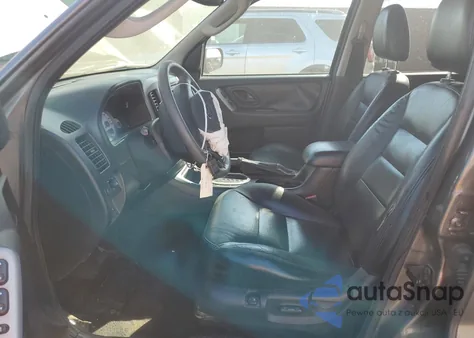 2005 Ford Escape Limited from USA, damaged, VIN 1FMCU04195KC43088